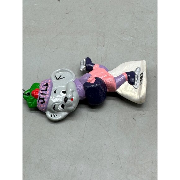 VTG Alberta's ceramic mold A-286 girl mouse ice skating ornament 1982 Jill READ - Picture 4 of 7